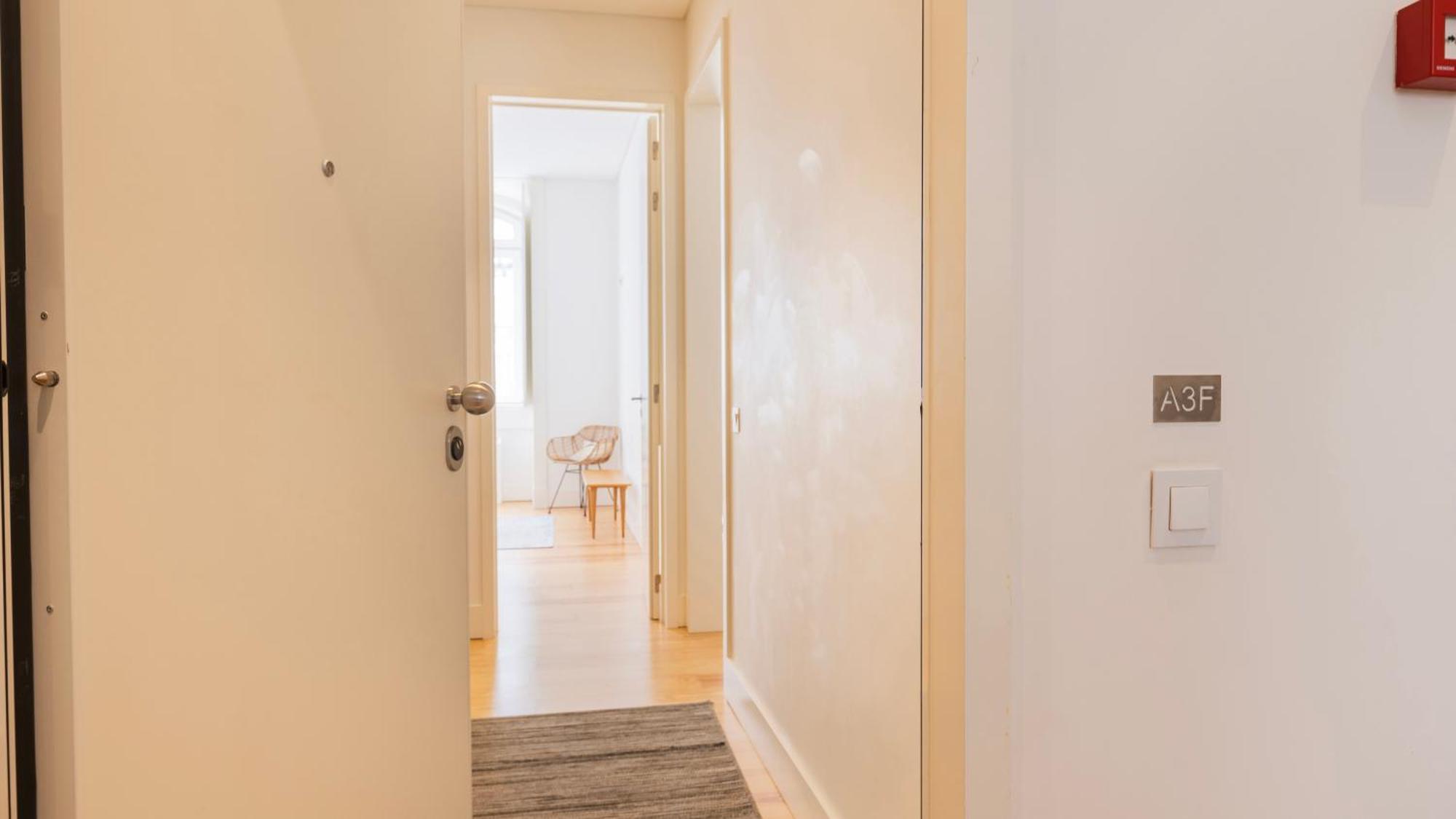 Downtown Sleek Apartment By Lovelystay Lisboa Ngoại thất bức ảnh
